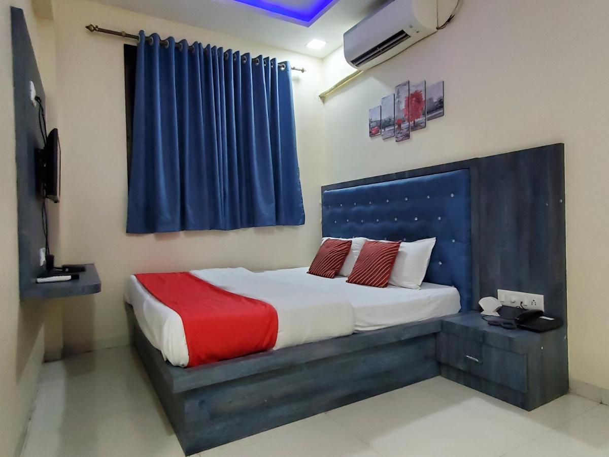 Hotel Mari Aai Residency Navi Mumbai Bagian luar foto