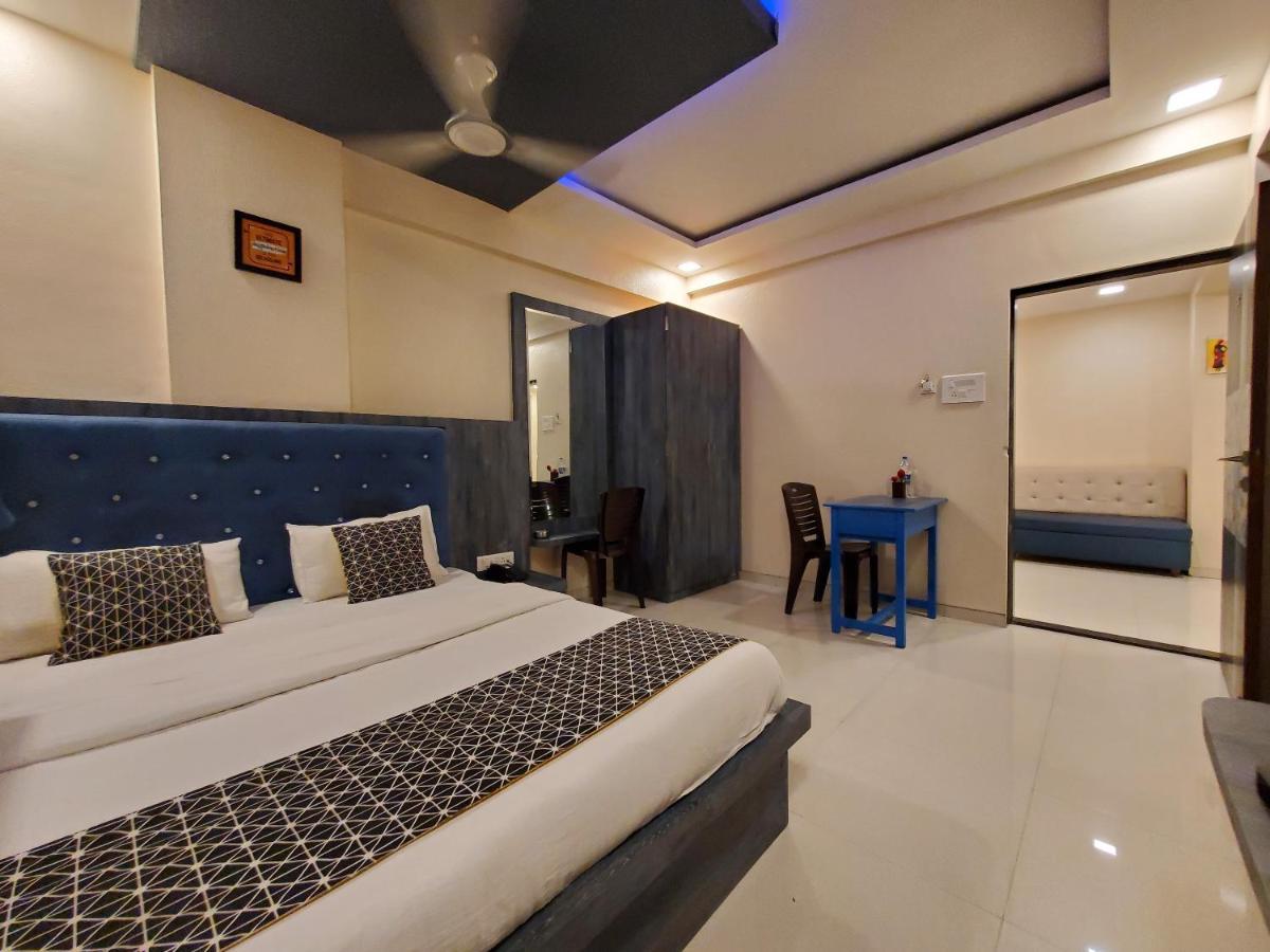 Hotel Mari Aai Residency Navi Mumbai Bagian luar foto