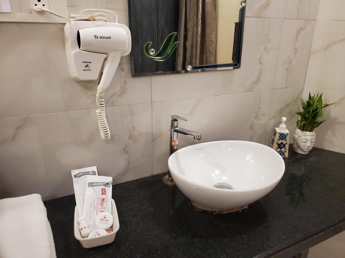 Hotel Mari Aai Residency Navi Mumbai Bagian luar foto