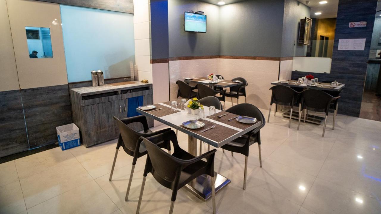 Hotel Mari Aai Residency Navi Mumbai Bagian luar foto