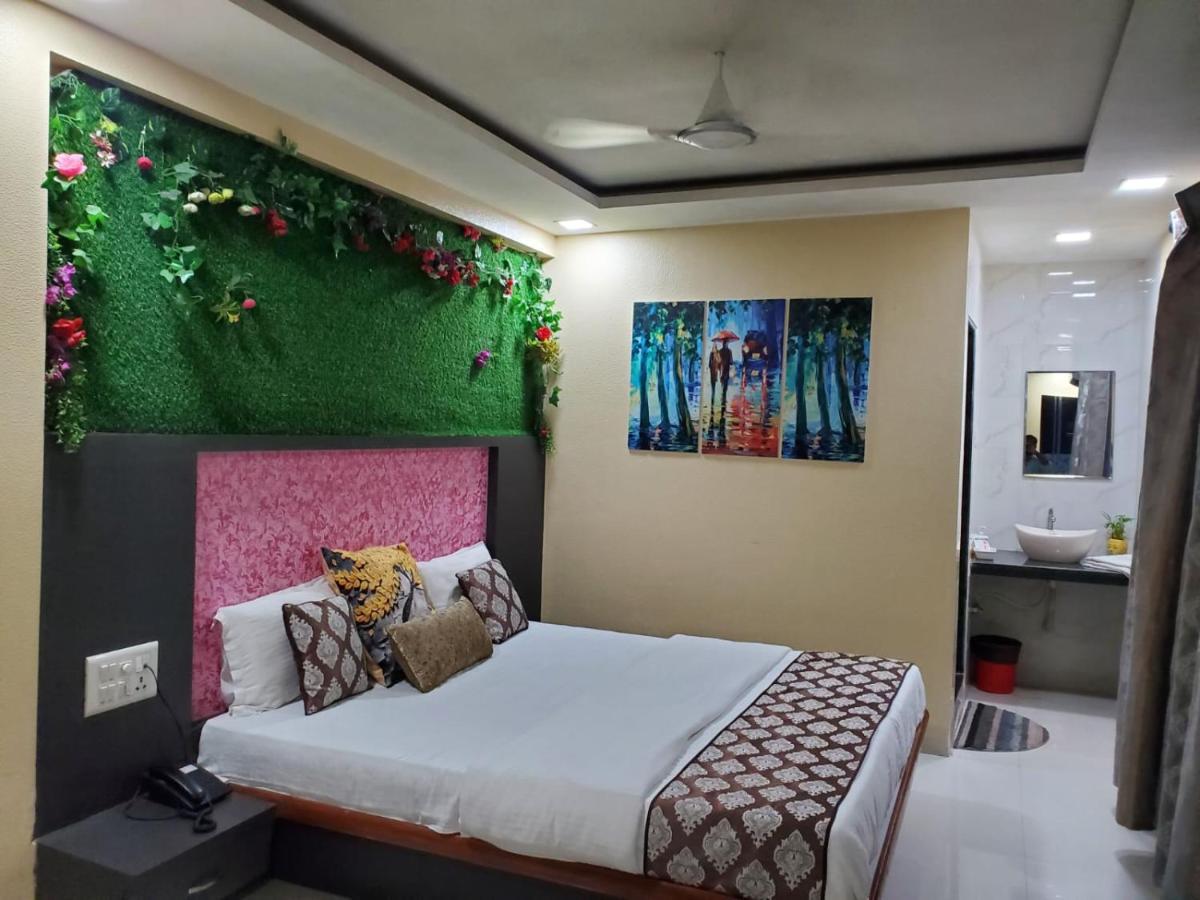 Hotel Mari Aai Residency Navi Mumbai Bagian luar foto