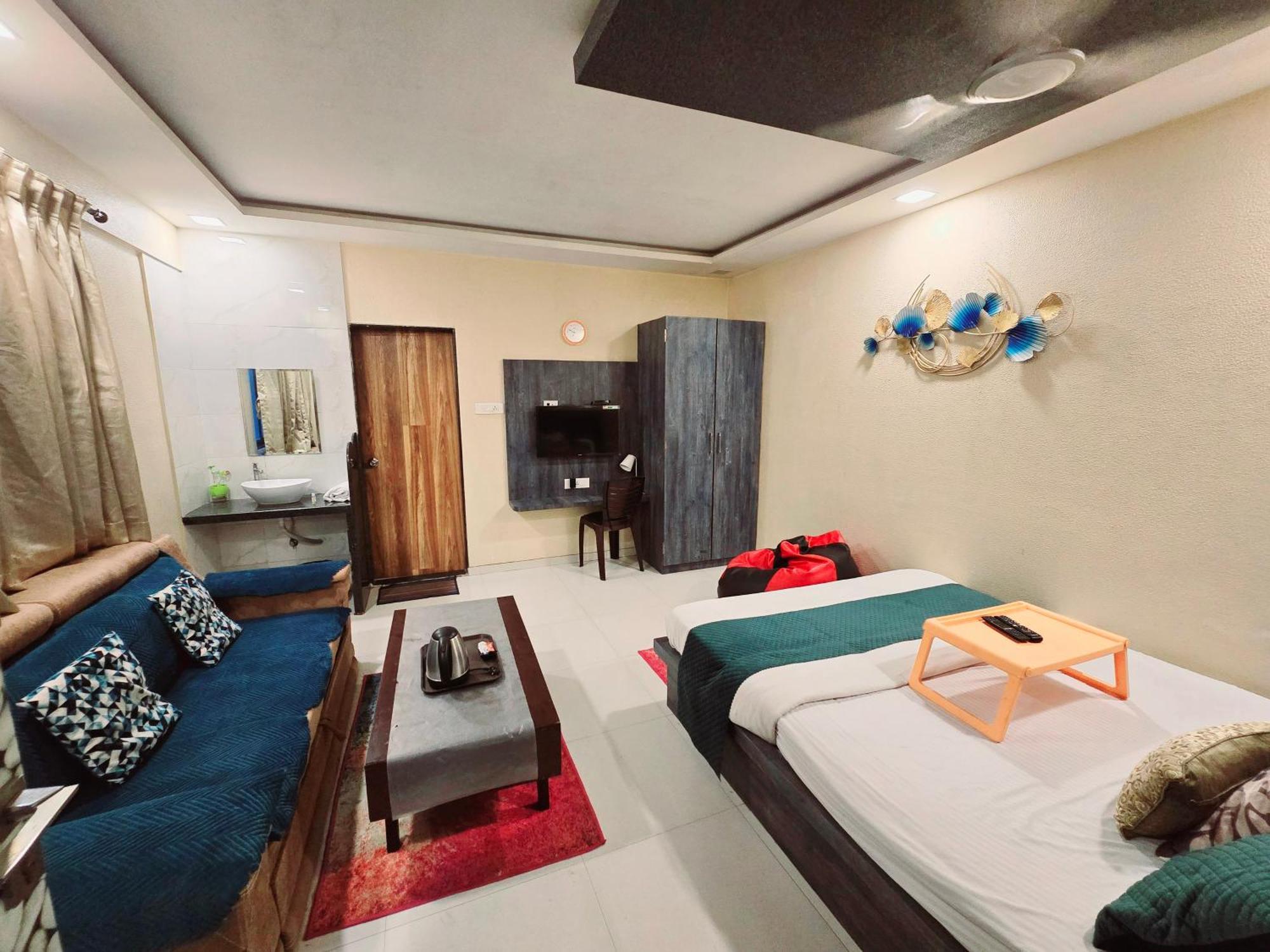 Hotel Mari Aai Residency Navi Mumbai Ruang foto