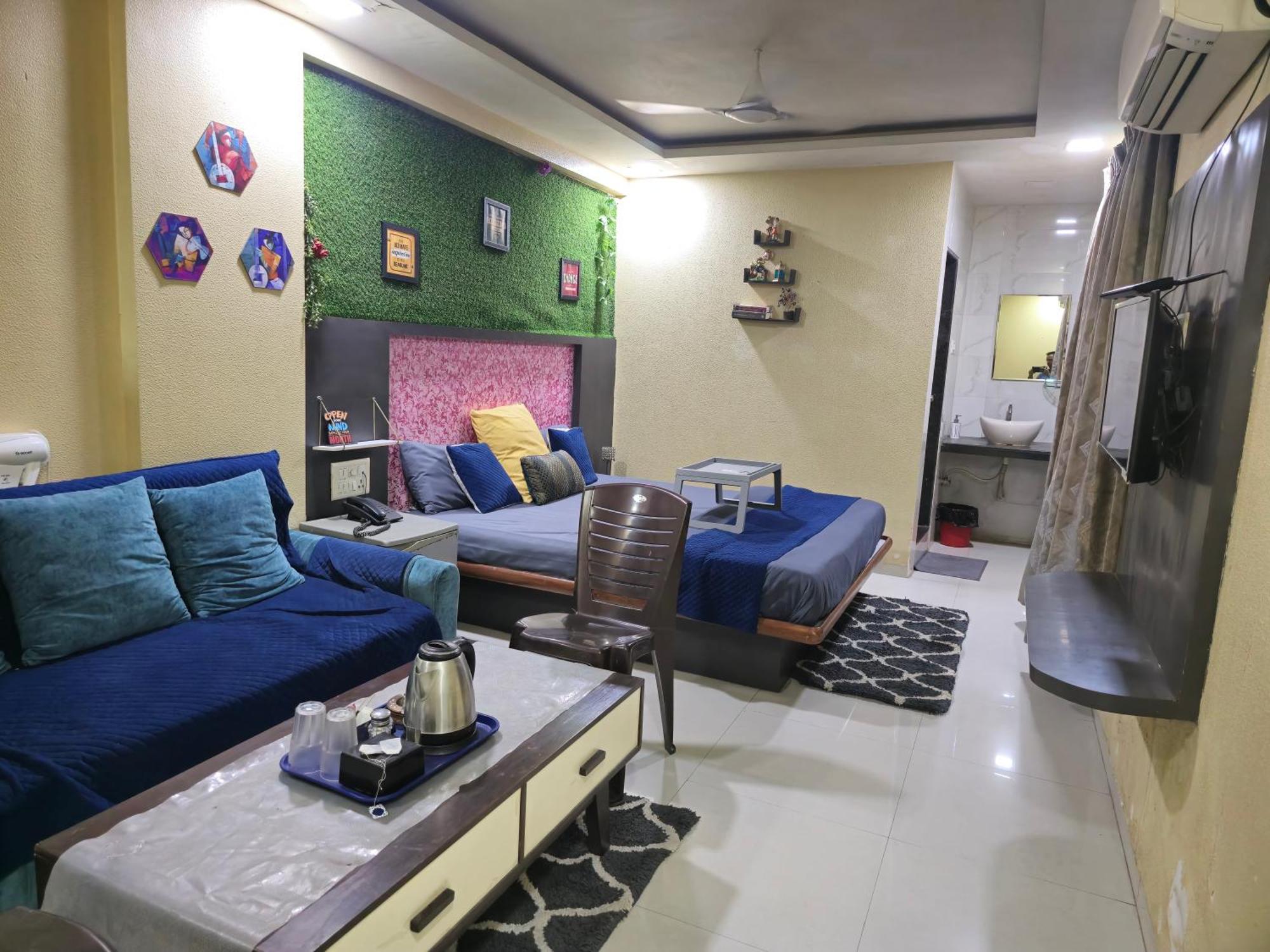 Hotel Mari Aai Residency Navi Mumbai Bagian luar foto